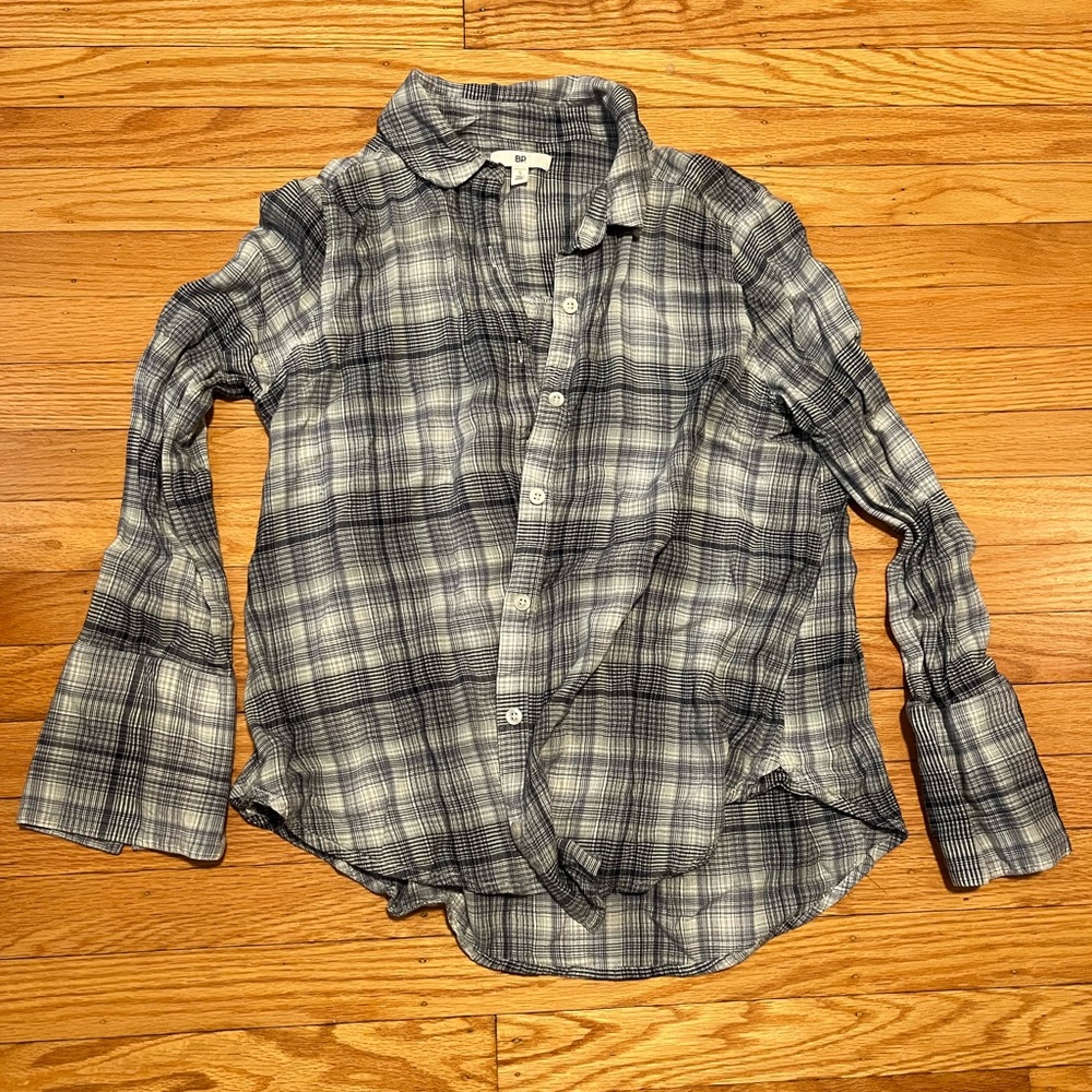 BP Women’s Button Up Size Small